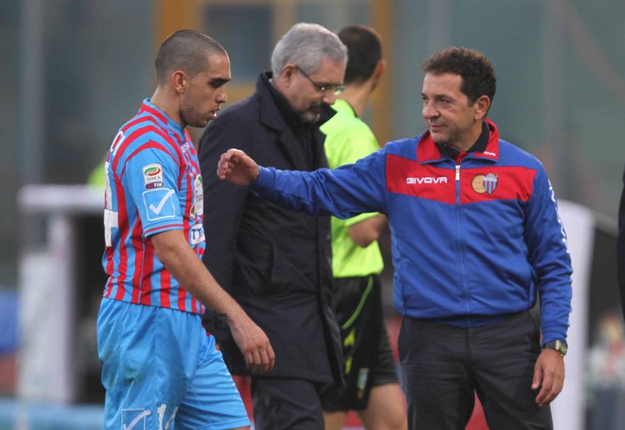 Dopo Catania vs Fiorentina 0-3, 2014. La delusione di Giuseppe Bellusci (ANSA)